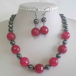 Set din margele de jad bourgundy si hematite (cod218)