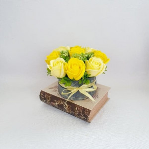 Aranjament floral din flori de sapun (cod 1463) 5005