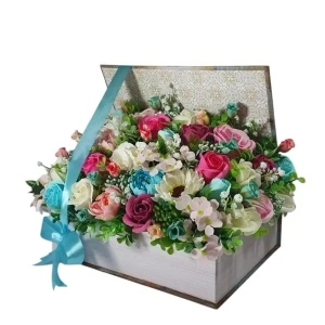 Poza 6 Aranjament floral "Magia Rozelor"-cutie carte (cod 2188)2