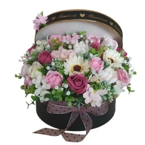 Aranjament floral 'Sweet heart"- cutie neagra (cod 2223)poza101
