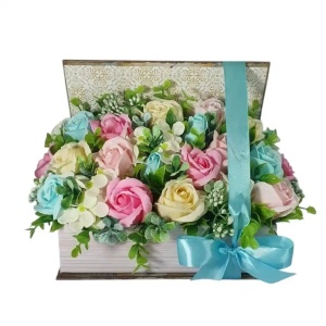 Aranjament flori de sapun -cutie carte (cod 2265)poza2
