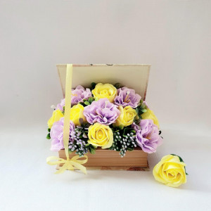 poza aranjament floral -cutie carte 15803