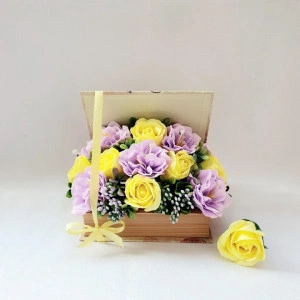 poza aranjament floral -cutie carte 15803