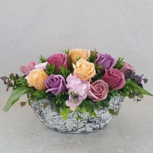 Aranjament flori de sapun-"Roses"-barcuta (cod 1300)