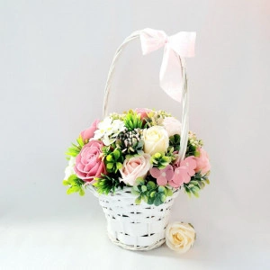 Aranjament floral in cos de ratan 15922