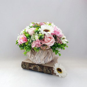 Cos rustic cu flori de sapun -alb-roz (cod 1647)5