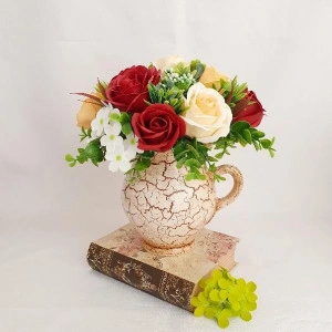 Flori de sapun intr-o cana ceramica (cod 1526) 2
