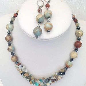 Set din margele de jasper multicolor si chipsuri diverse (cod 204)3