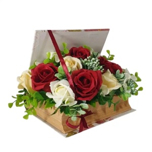 Aranjament de 8 Martie-cutie carte (cod 2268)poza1004