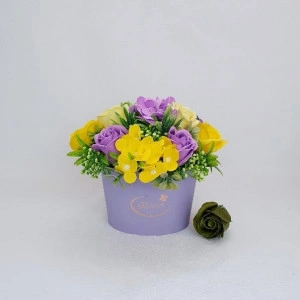 Aranjament din flori de sapun-cutie de carton (cod 1476) 8001