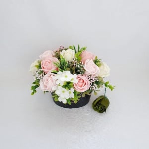 Aranjament din flori de sapun-cutie de carton (cod 1479)3002