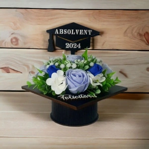 Aranjament floral "Absolvent 2024"-albastru (cod 2059)poza1