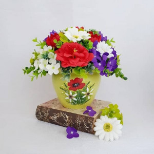 Aranjament floral cu diverse flori de sapun-vas ceramic verde (cod 14993