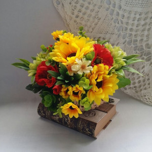 Aranjament floral- maci si floarea soarelui 3