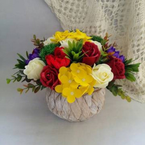 Aranjament flori de sapun in cos 14