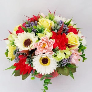 Aranjament pentru Valentine's Day cu flori de sapun (cod 1842)6