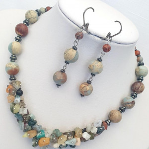 Set din margele de jasper multicolor si chipsuri diverse (cod 204)4