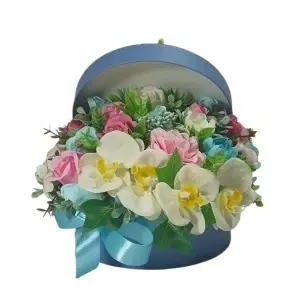 Aranjament floral cu trandafiri de sapun si orhidee (cod 2283) - Img 2