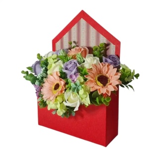 Aranjament floral-cutie plic (cod 2233)poza 5
