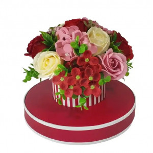Aranjament floral din flori de sapun-grena (cod 2052)poza4