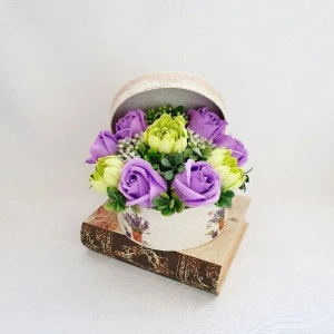 Aranjament flori de sapun-cutie rotunda  ( cod 1440) 1234