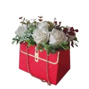 Aranjament pentru 8 Martie-poseta (cod 2347) - Img 4