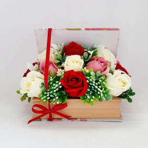 Cutie carte cu flori de sapun 169015