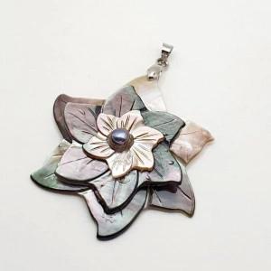 Pandantiv sidef, floare, 47*49 mm 6