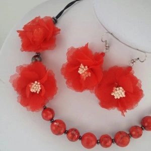 Set din howlite rosu, hematit si flori , pe snur de piele - Img 2