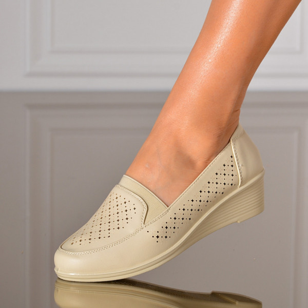 Pantofi Cu Platforma Emiliana Bej