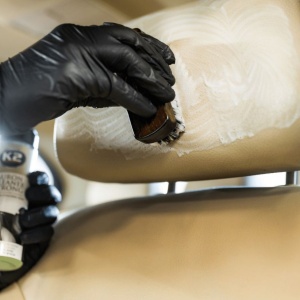Perie Curatare Suprafete din Piele K2 Auron Brush - Img 5