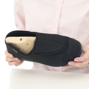 Scarpe ortopediche, pianta larga, da Donna, OrtoMed 663-T77 nero