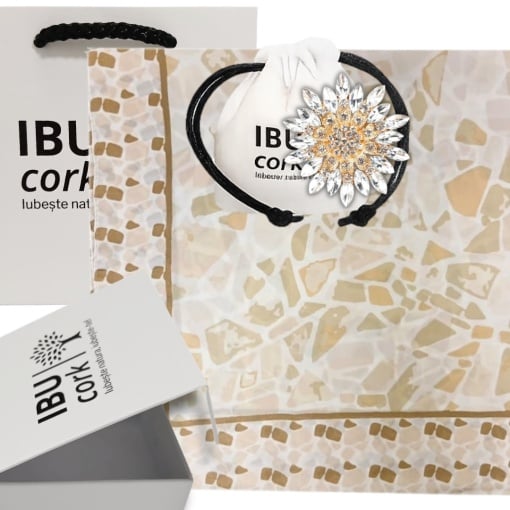 Set cadou esarfa bej abstract cu brosa