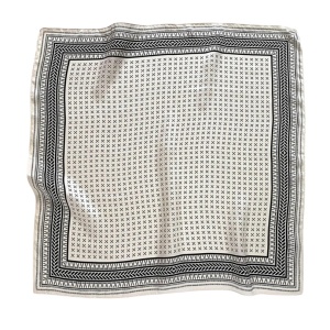 Esarfa din satin grila bej si negru 35941 Ibucork.ro