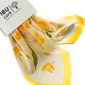 Esarfa satin alba cu imprimeu floral galben - Img 3