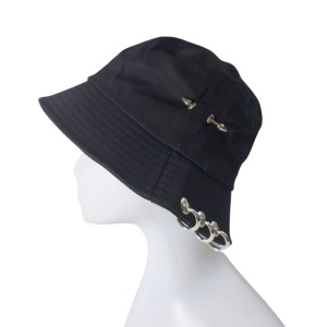 Palarie bucket neagra cu accesorii metalice, 3, ibucork.ro