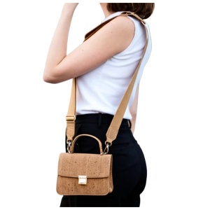 Gentuta crossbody din pluta maro 36743 Ibucork.ro
