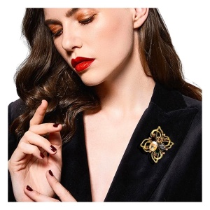 Brosa Floare cu cristale 35064 Ibucork.ro