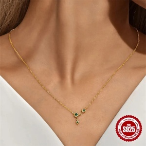 Colier din argint Emerald Stars 34004 Ibucork.ro