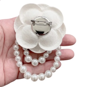 Brosa floare cu perle mare alba, 4, ibucork.ro