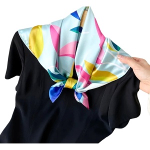 Esarfa din satin cu frunze multicolore 36346 Ibucork.ro