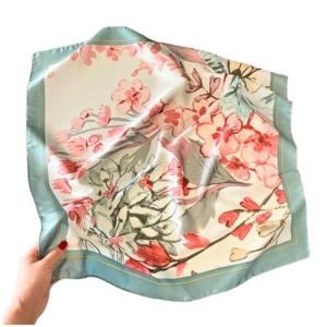 Esarfa din satin Summer Butterfly 35897 Ibucork.ro