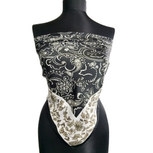 Esarfa din satin Black Flowers - Img 7