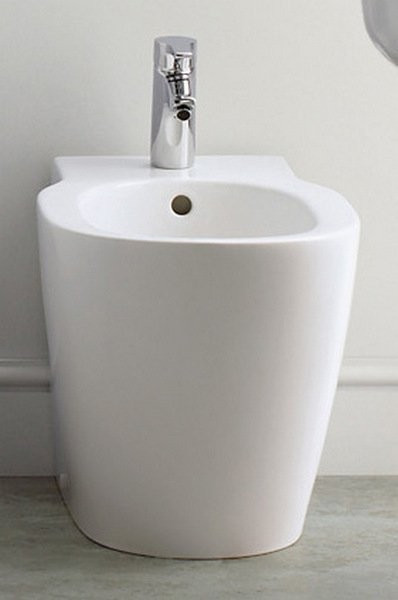 Bideu stativ btw Ideal Standard Connect