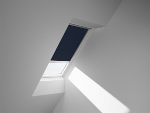 Rulou interior opac Velux DML FK06, actionare electrica, culori standard, 66x118 cm