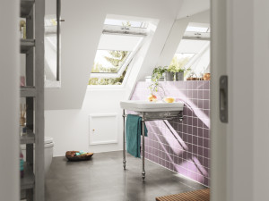 Fereastra mansarda Velux Standard Plus GLU 0061 FK08, deschidere de sus, 66x140 cm - Img 3