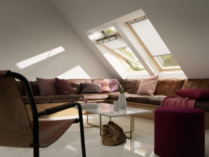 Fereastra mansarda electrica Velux GGL 306821 FK06, actionare de la distanta, 66x118 cm - Img 2