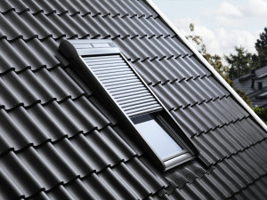 Roleta exterioara Velux SSL FK06, actionare solara, 66x118 cm - Img 1