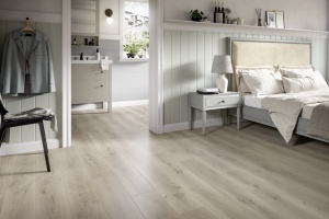 Parchet laminat Egger NatureSense Aqua EL2112 Stejar Pinot gri deschis 8/32 Classic - Img 2