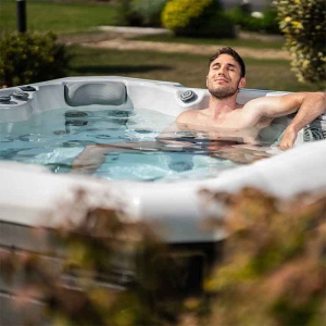 Minipiscina jacuzzi Wellis Malaga Citylife Premium, 6 locuri, cu pompa de caldura, scara inteligenta si spatiu de depozitare, 218x218x90 cm - Img 7
